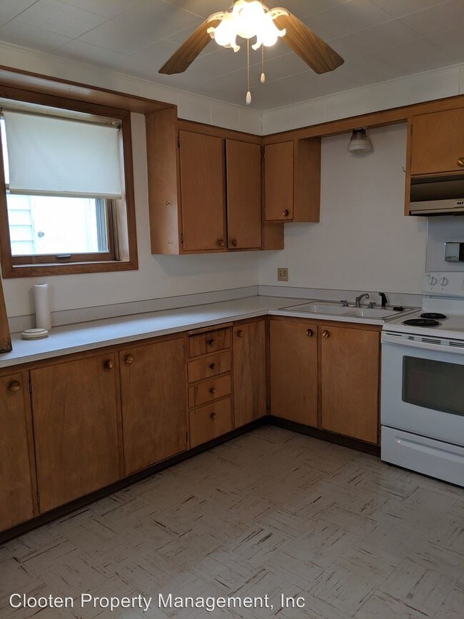 Building Photo - 409 N 15th St
