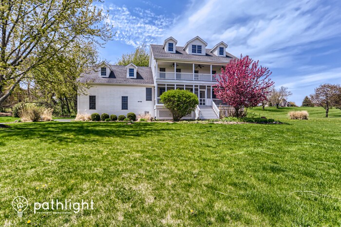 Primary Photo - 10N700 Oak Ridge Drive, Elgin, IL, 60123