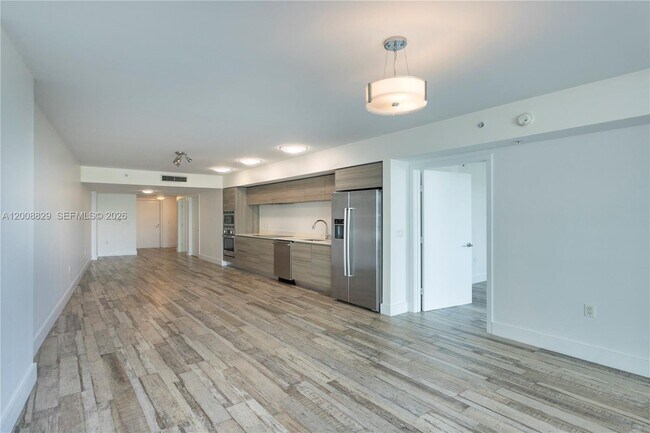 Foto del edificio - 6620 Indian Creek Dr