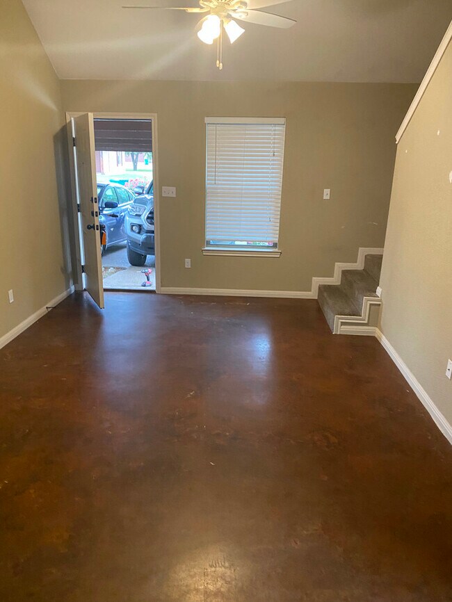 25 Addi Lane, Lacy Lakeview, TX 76705 House Rental in Lacy Lakeview