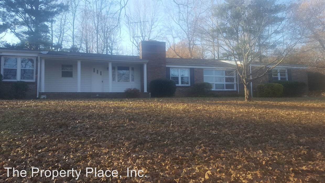 Foto principal - 4 br, 2 bath House - 1413 Highway 70 E