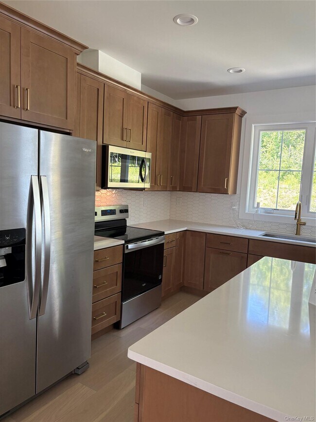 Foto del edificio - 4071 Fairways Dr