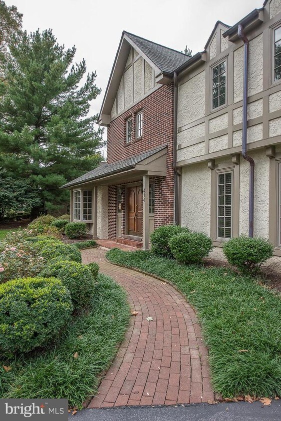 Foto principal - 414 Gilpin Rd