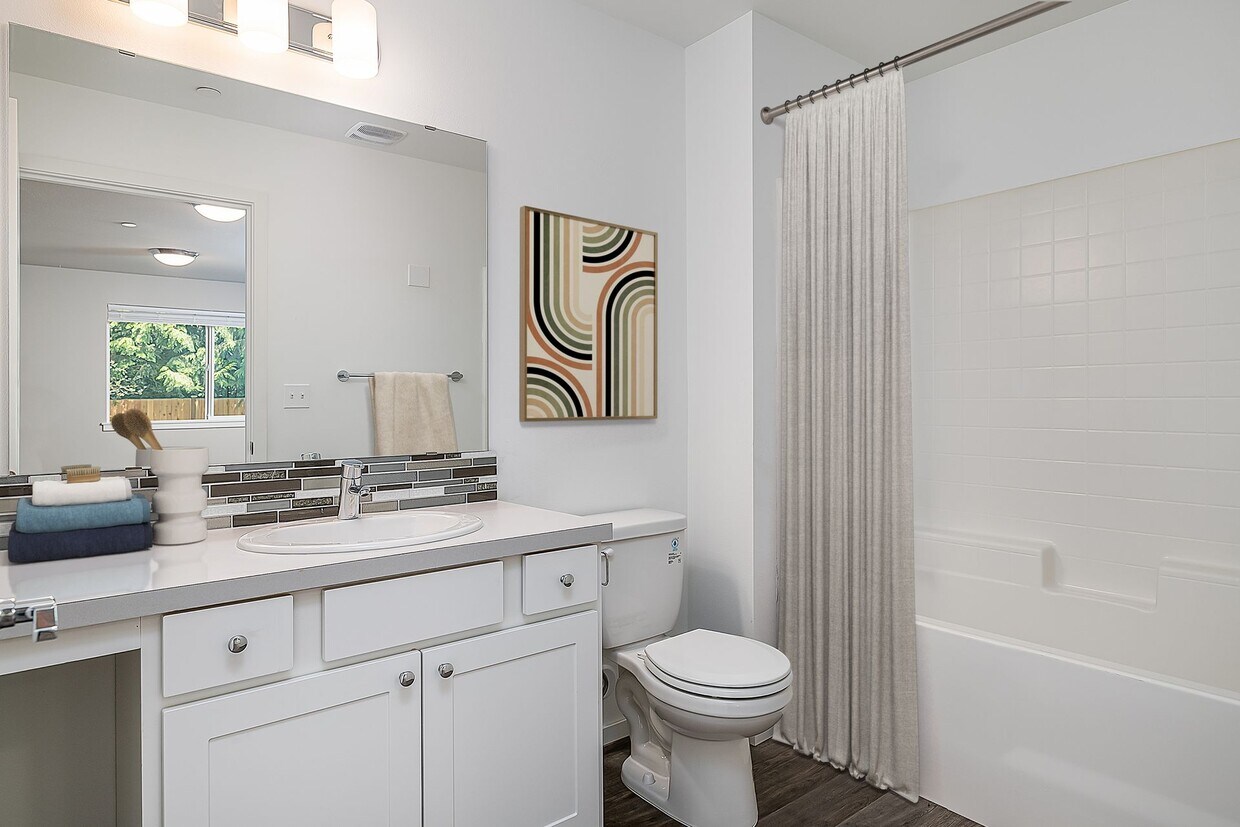 Foto principal - BRAND NEW 2 Bed 1 Bath Available Today! HU...