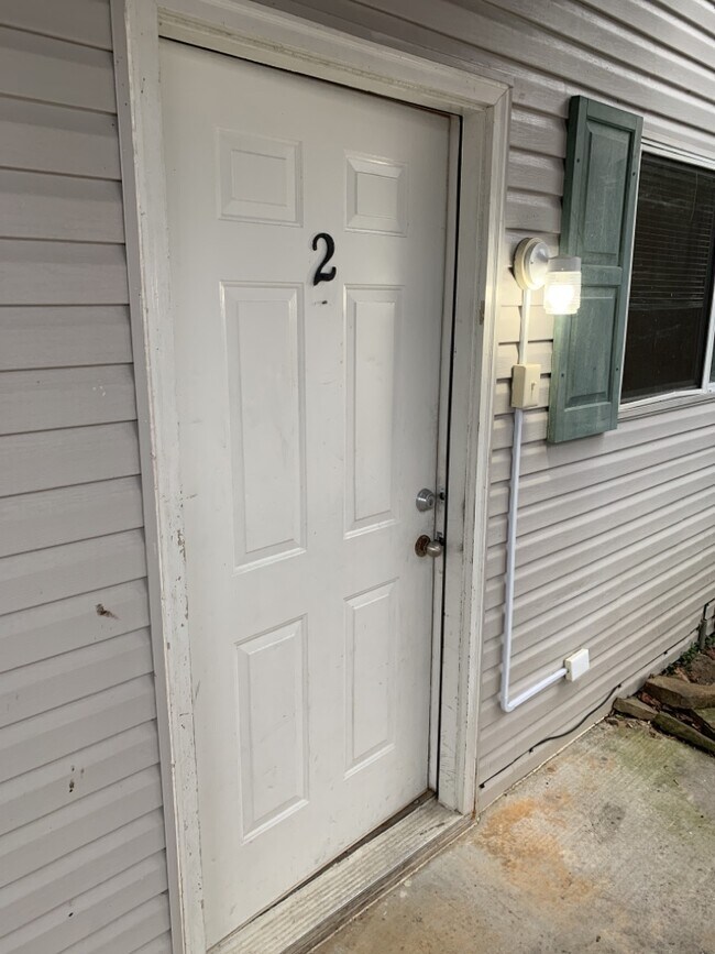 Building Photo - 137 Anzie Way