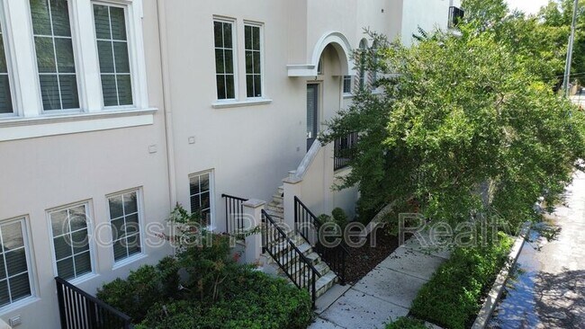Foto del edificio - 1001 S Rome Ave