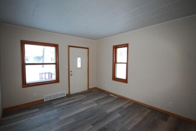Building Photo - 420 S 9th St