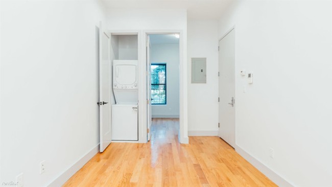 Building Photo - 1675 Palmetto St