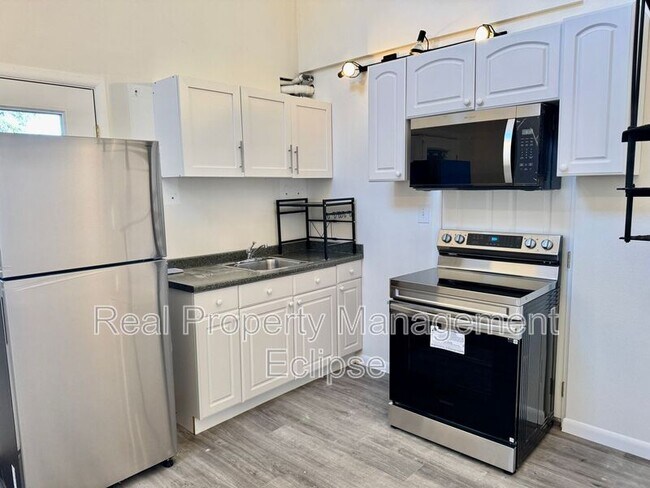 Foto del edificio - 21606 3rd Ave SE