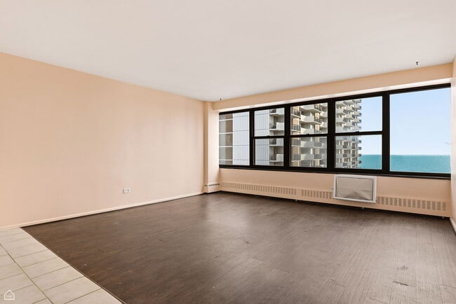 Foto del edificio - 6030 N Sheridan Rd