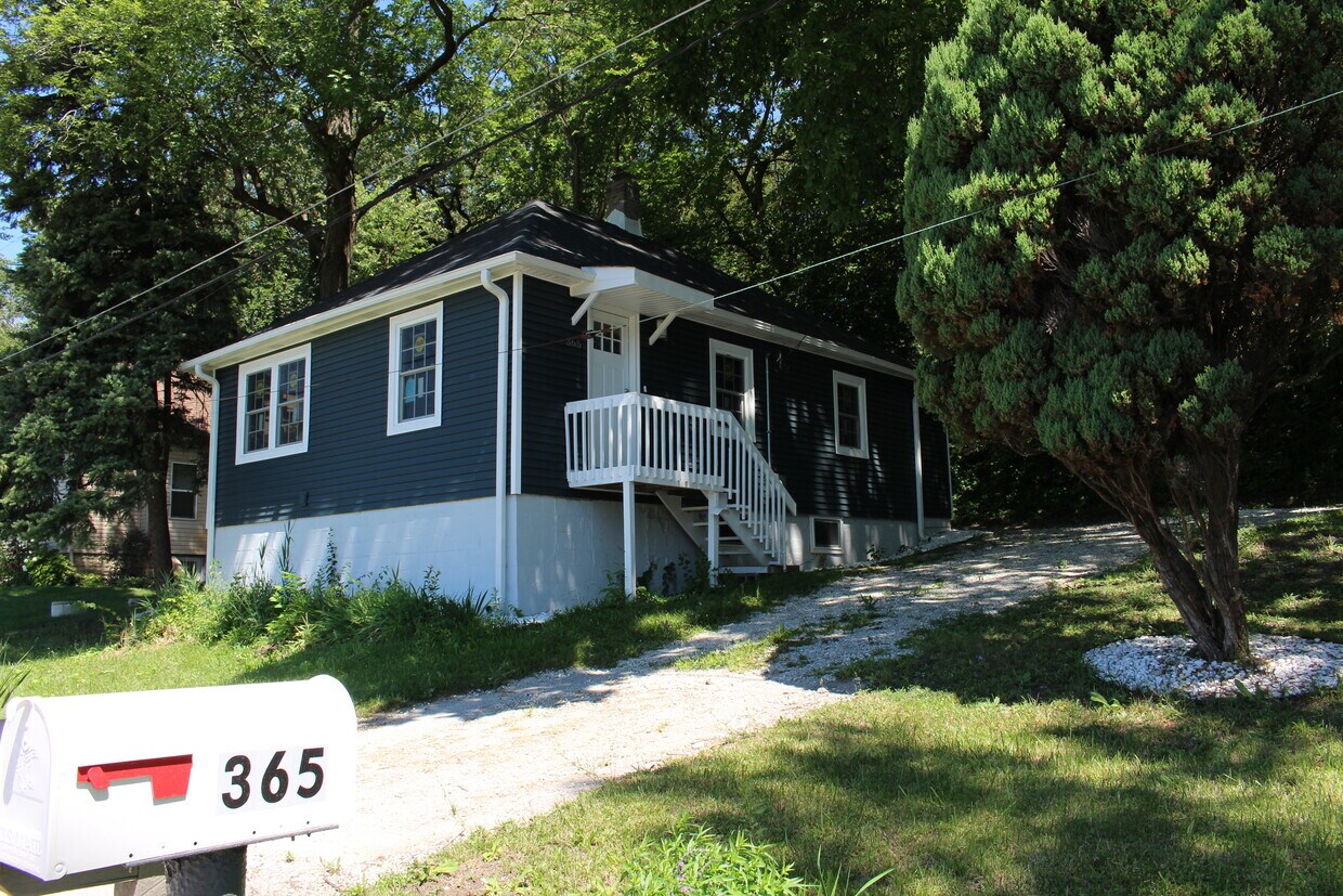 365 New Ave, Lockport, IL 60441 House Rental in Lockport, IL