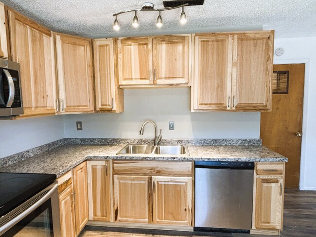 Foto del edificio - 3300 Madison Ave