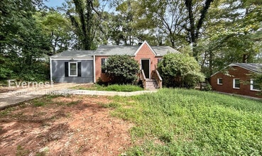 Building Photo - 2168 Rexford Dr