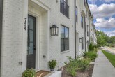 Foto principal - 754 Oak Meadow Dr