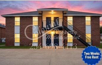 Building Photo - 5705 Greengate Dr
