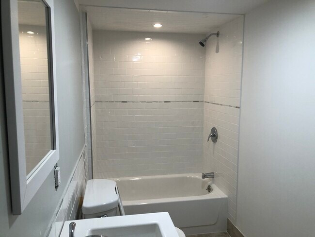 Foto del edificio - 1029 Fairmount Ave