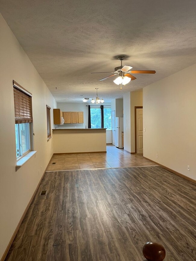 Foto del edificio - Spacious, updated, 5 bedroom, 3 bath house in south Lincoln.