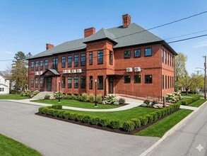 Building Photo - 69 Hill St
