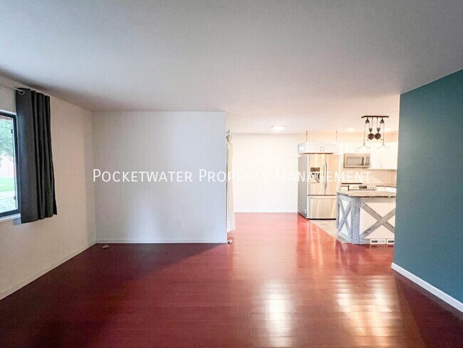 Building Photo - 1400 Crete Ct