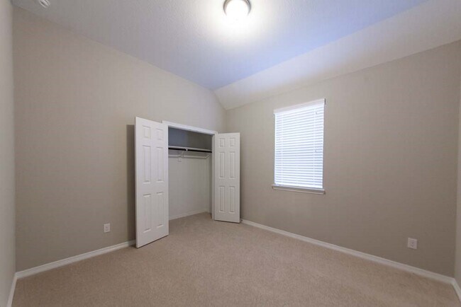 Foto del edificio - 22138 Grand Mist Dr