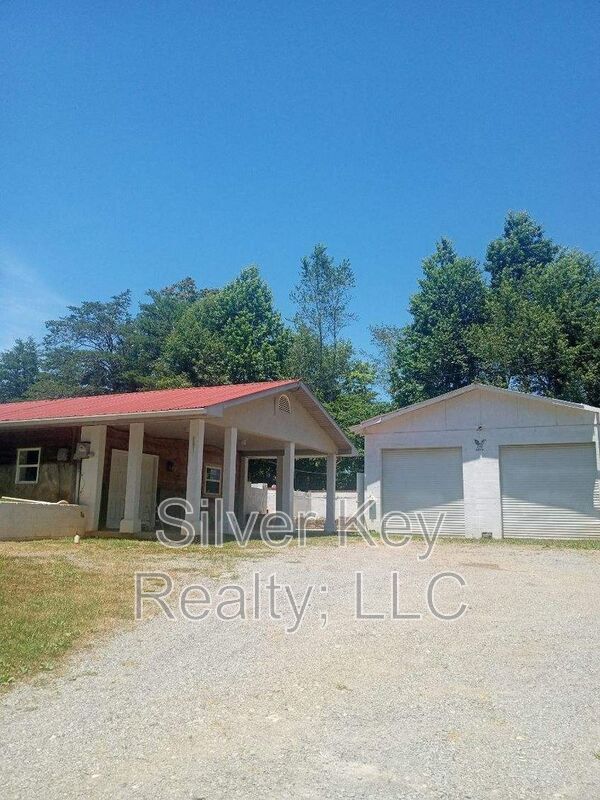 Primary Photo - 223 Lakewood Subdivision