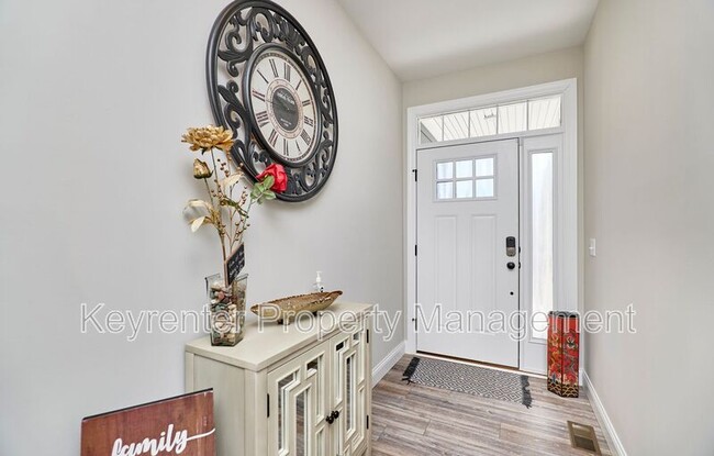 Foto del edificio - 2453 Grover Ridge Dr