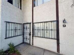 Building Photo - 4264 Tara Ave