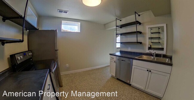 Building Photo - 7 br, 3 bath House - 1114 Vattier #3 & #4