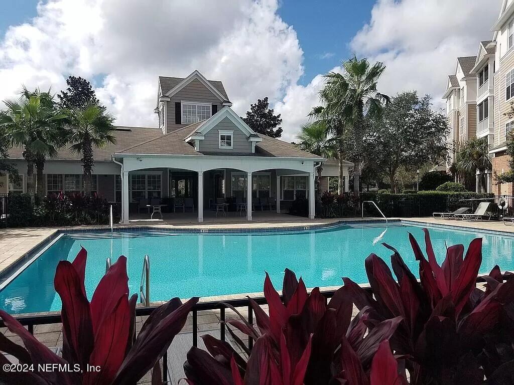Foto del edificio - 11251 Campfield Dr