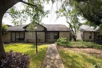 Building Photo - 7915 West Gate Blvd