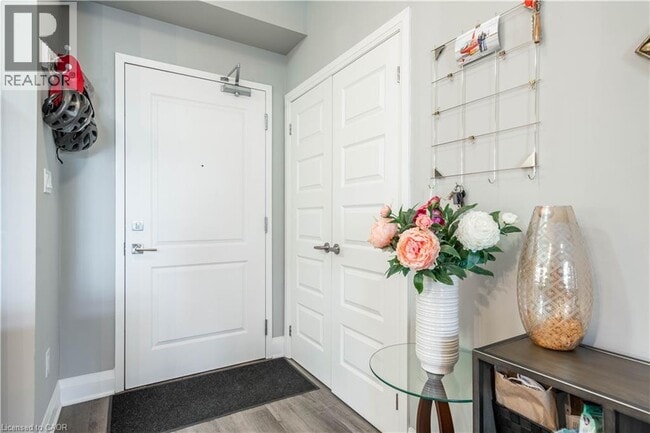 Building Photo - 610 Farmstead Dr