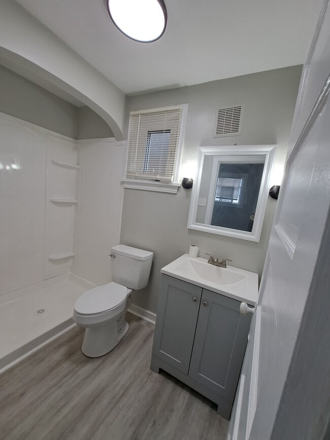 Foto del edificio - 418 N 3rd St