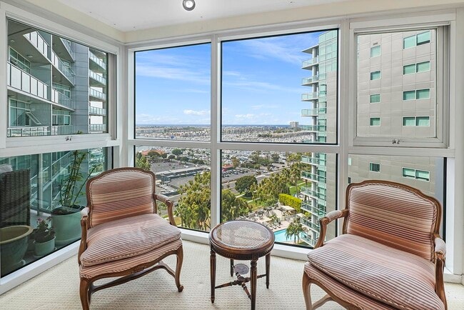 Building Photo - 13600 MARINA POINTE Dr