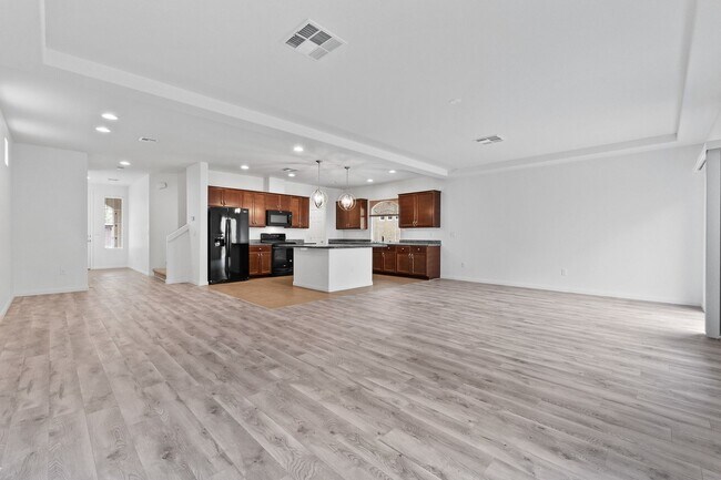Building Photo - Stunning 4 Bedroom Home in South Las Vegas Area