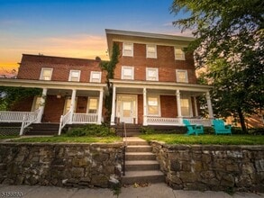 Building Photo - 8 Trenton Ave