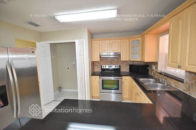 Foto del edificio - 10310 SW 4th St