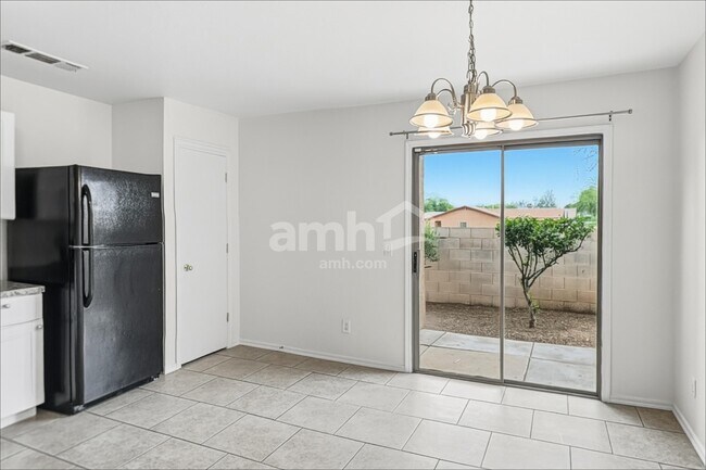 Foto del edificio - 6159 S Avenue De La Chandelle