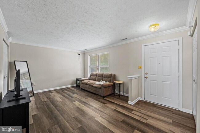 Building Photo - 61 Shetland Cir