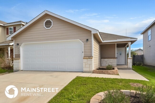 Building Photo - 9318 Maple Silver