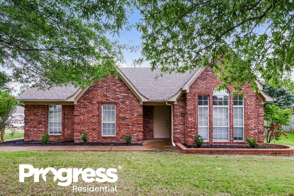 10 Valley Oaks Cove, Oakland, TN 38060 House Rental in Oakland, TN