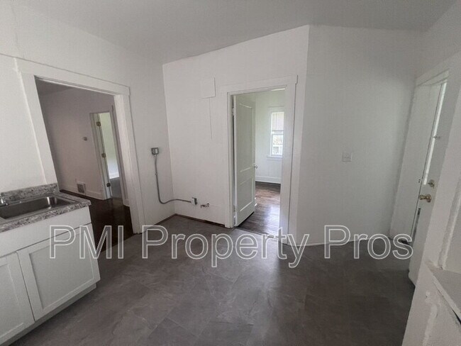 Foto del edificio - 3138 N 11th St