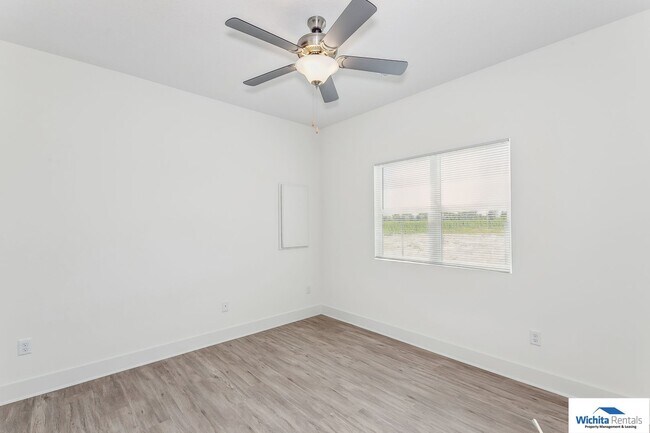 Building Photo - 1747 - 1749 S. Hickory Creek Ct.