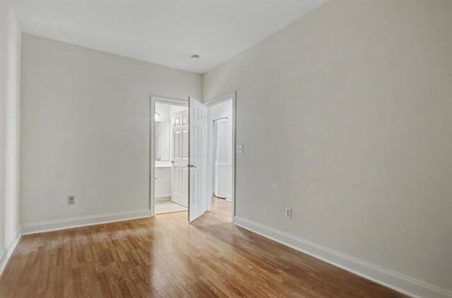 Building Photo - BEAUTIFUL 3BD, 2BA condo in World Tour