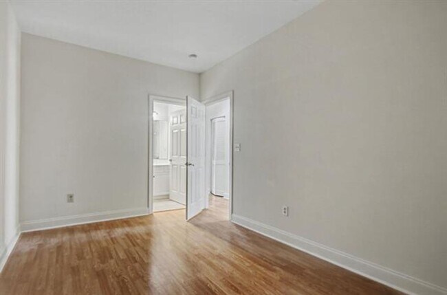 Foto del edificio - BEAUTIFUL 3BD, 2BA condo in World Tour