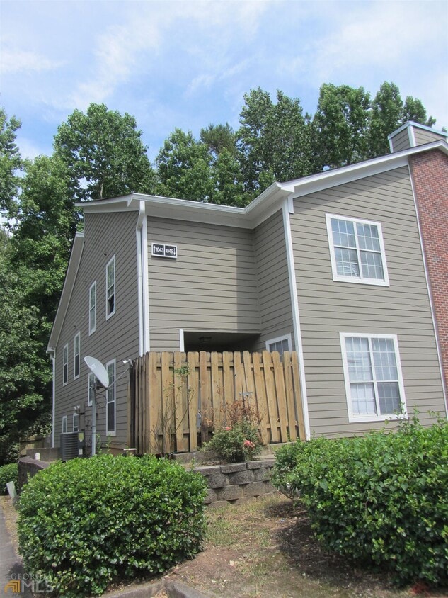 1043 Rock Creek Ln, Norcross, GA 30093 Townhome Rentals in Norcross