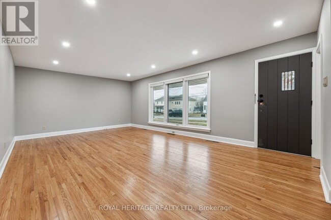 Photo du bâtiment - 115 Albert St N