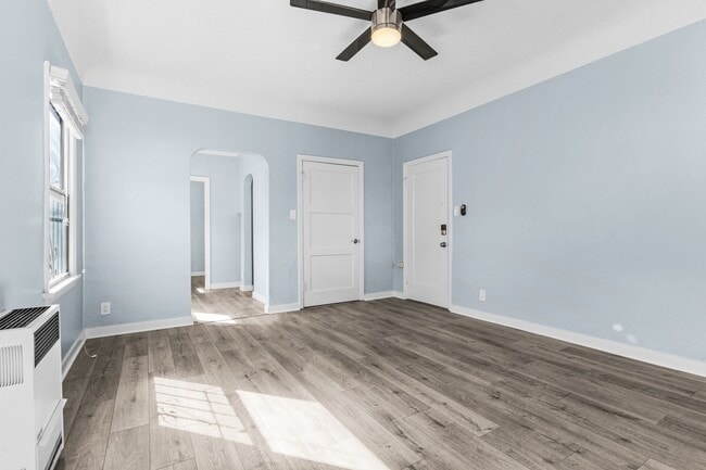 Building Photo - 1115 E Broadway