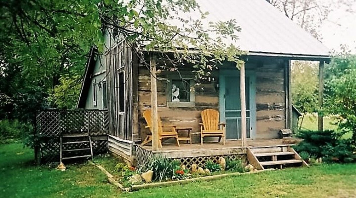 Primary Photo - Writer's Retreat is a sweet rustic log cab...