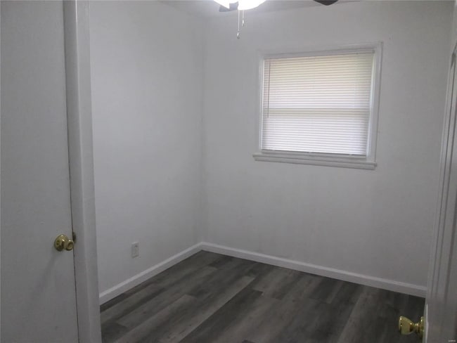 Building Photo - Move in Ready