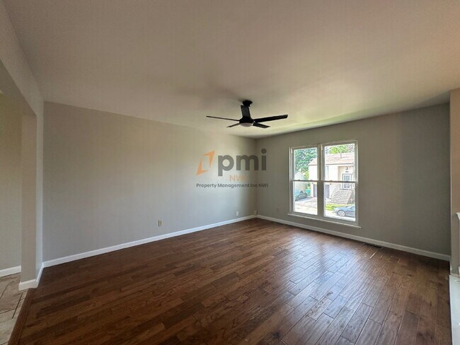 Foto del edificio - 1031 W 59th Pl